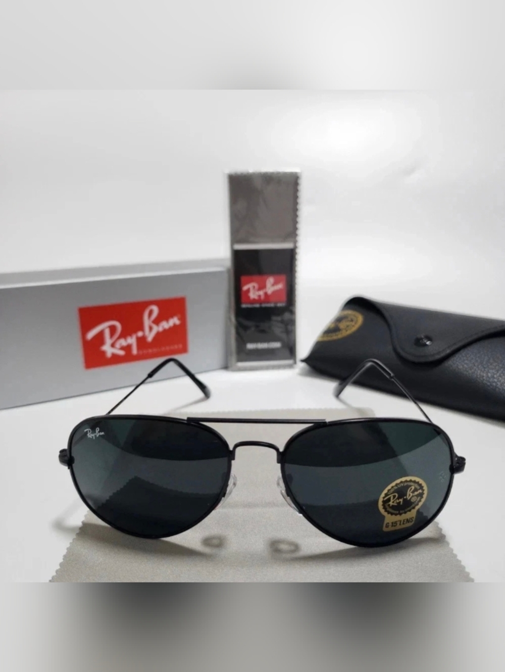 New With Box 62mm Ray-Ban Aviator Black Frames Black Lenses G-15 Lens RB3026
